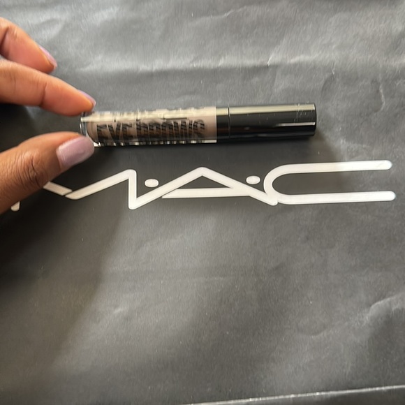 MAC Cosmetics Eye Brows Big Boost Fibre Gel Color: Spiked - Picture 4 of 5